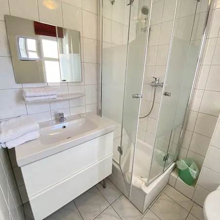 Гостевой дом Elisabeth 4*